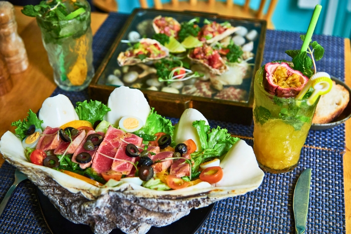 Elegant dinner at La Velvet fits Vietnam travel cost 10 days