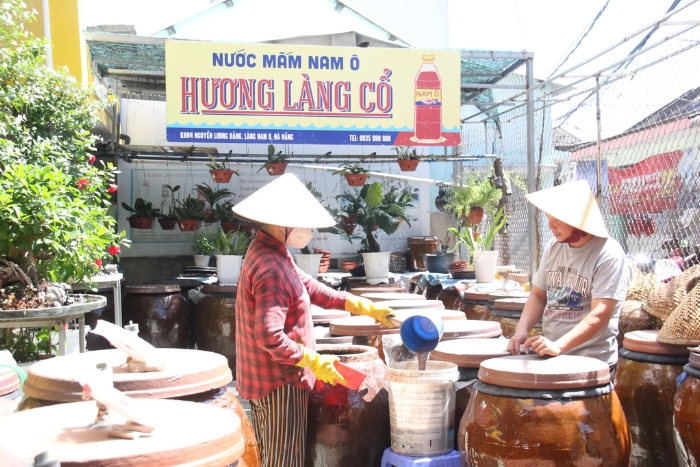 Da Nang craft villages showcase Nam O fish sauce making tradition