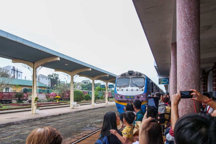 Train travel in Vietnam – Night train to Hue and Da Nang