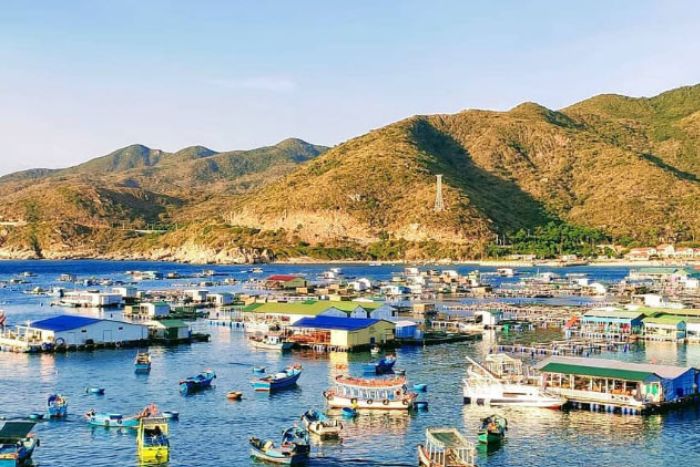 Binh Hung Island is currently closed to tourist activities by the directives of the Vietnamese government