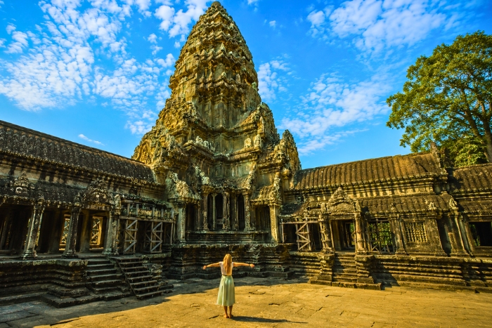 Comparison of traveling to Vietnam or Cambodia in summer