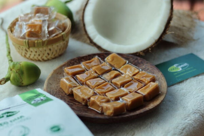 The distinctive sweet and creamy flavor of coconut candy is what makes it so popular