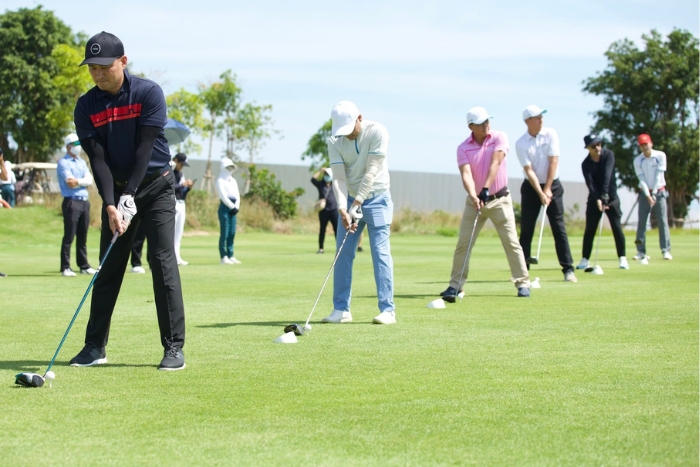 Take South Vietnam golf tour at Phan Thiet golf course