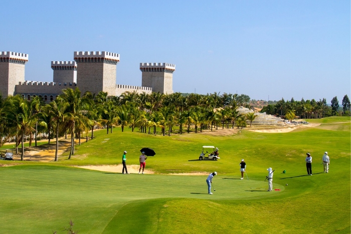 Conquer the challenge at Sea Links Golf & Country Club