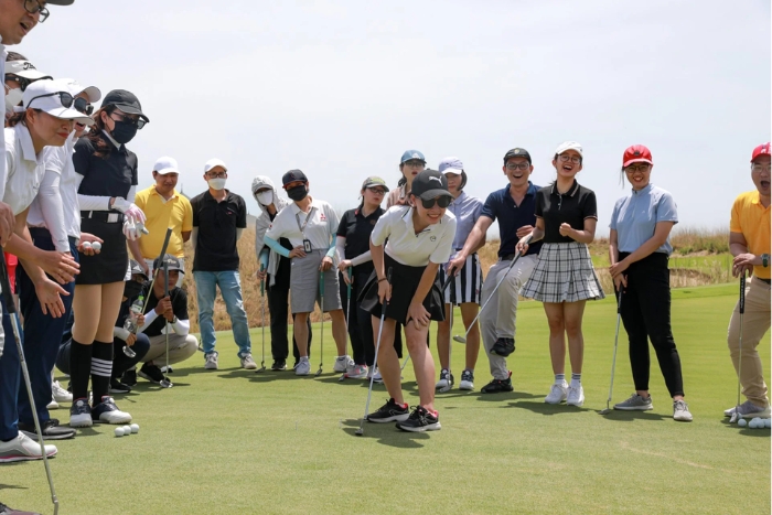 Have more fum moment with the best Vietnam golf vacation