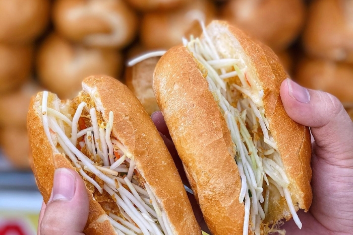 Vietnamese chicken sandwich