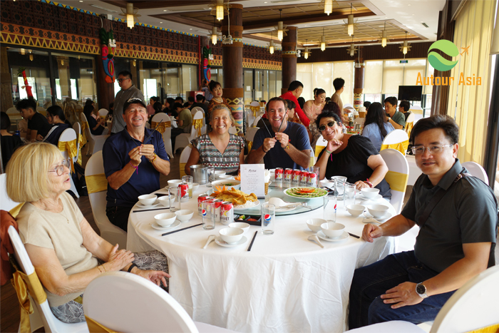 Collaboration between Autour Asia and Amitié Corse - Vietnam to support orphans in Hanoi