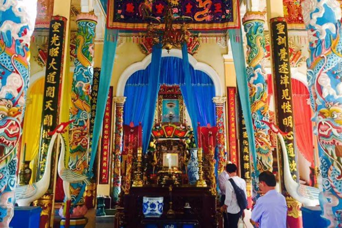 Cao Dai temple in Ben Tre is one of the important temples of Caodaism